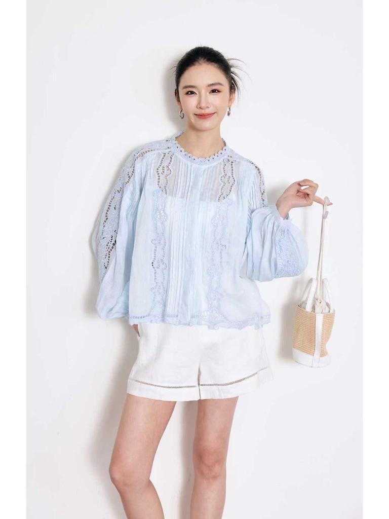 2026 Spring French White Lace Shirt with Loose Lantern Sleeves and Hollow Embroidery