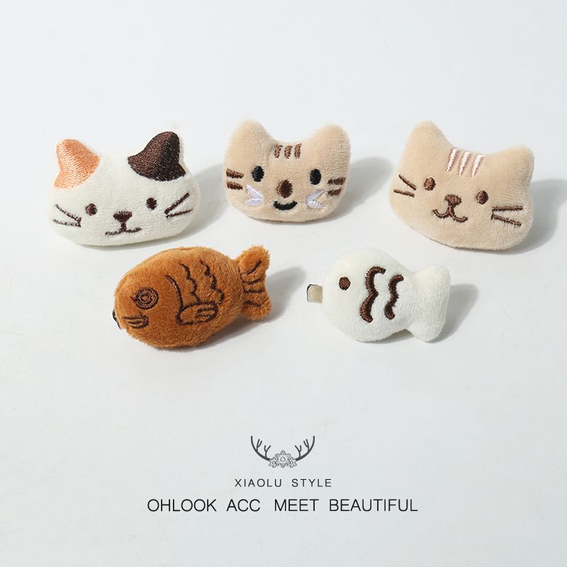 

Плюшевые заколки для кошечек в японском стиле, мультяшная сумка для подростков Cat fish brooch five-piece set