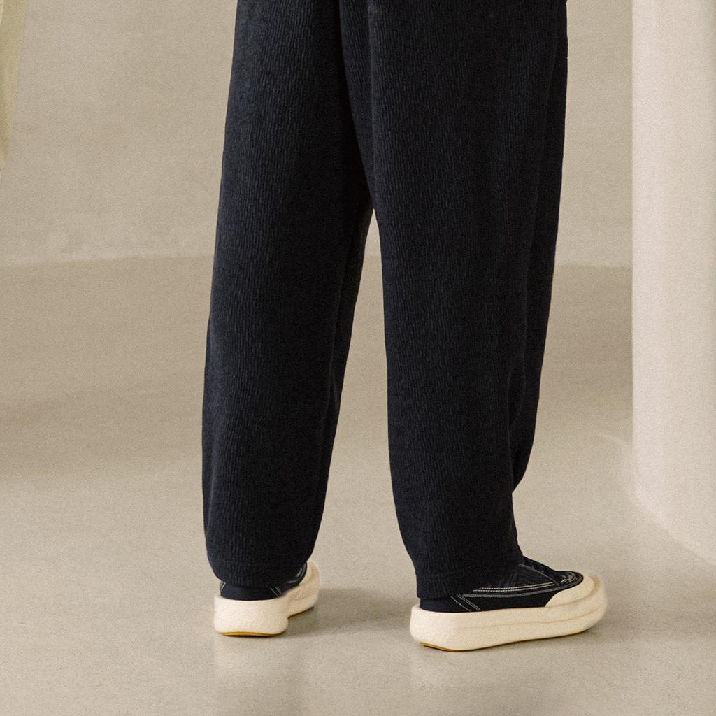 Li Ning Li Ning X Jackie Chan Kung Fu Collection Slip Resistant Abrasion Resistant Mid top Casual Shoes Unisex Black AZGV011-1