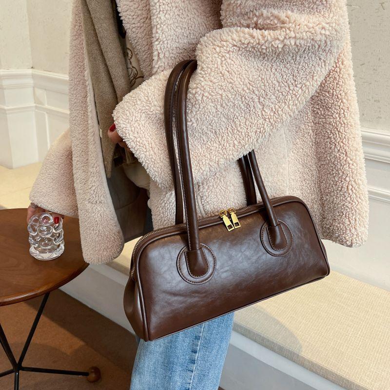 Wholesale Large-capacity Retro Autumn and Winter New Niche Design Armpit Bag Simple Versatile Baguette Bag Women's Shoulder Bag