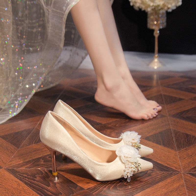

Champagne satin high heels women s wedding dress bride shoes Chinese show clothes wedding shoes thin heel pointed single shoes bridesmaid shoes 40
