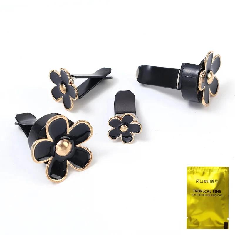 4-piece Daisy Flower Vent Clip Car Air Freshener Charm Color Car Interior Accessories for Girls Ladies