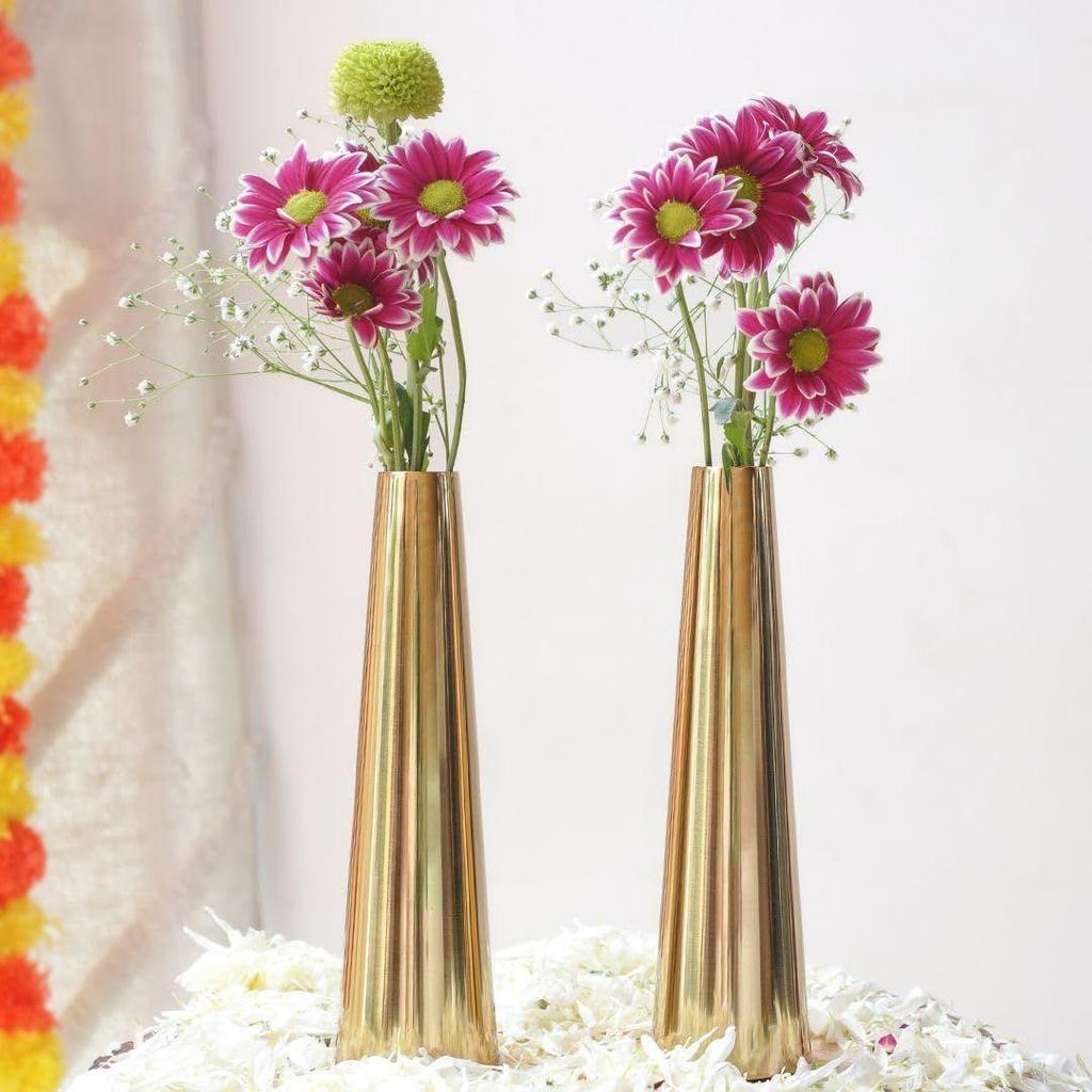Golden Metal Slim Cone Flower Vase for Home Decor Bedroom Living Room Office Wedding Table Decorative Item for Festivals Birthday