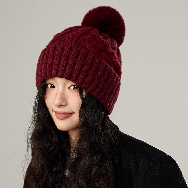 Winter New Women's Velvet Twist Hairball Knitted Hat Outdoor Cycling Warm Hat