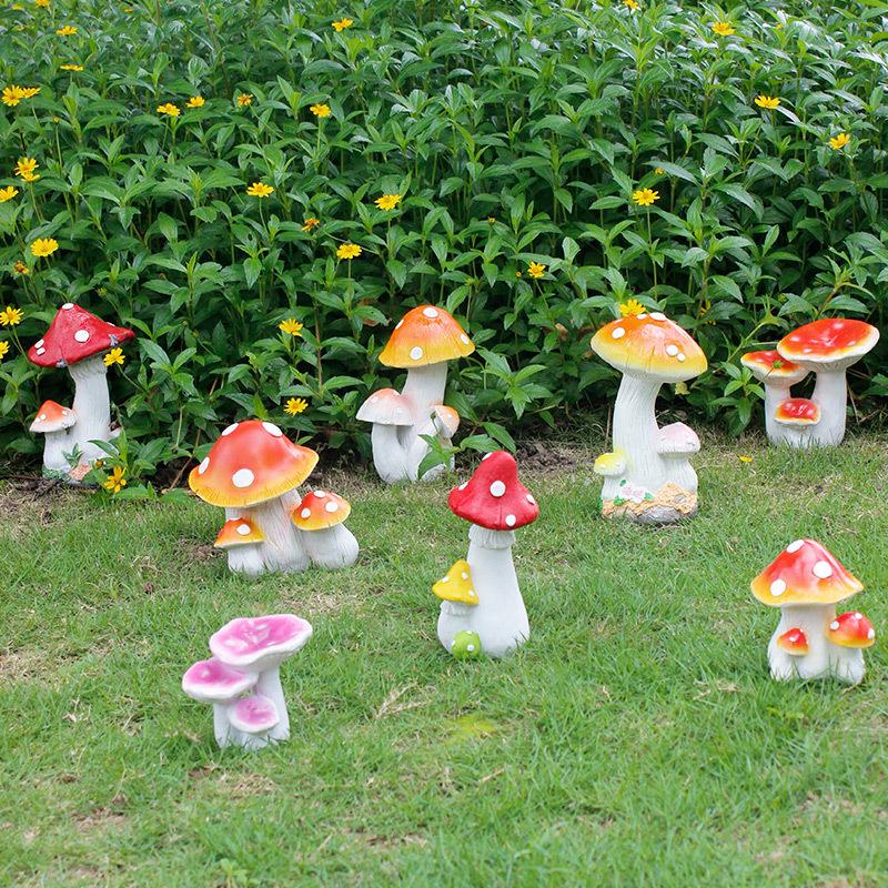 Resin Mushroom Ornaments for Outdoor Garden and Lawn Decor