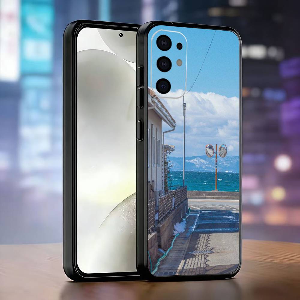 

Japanese trains and city views Phone Case For Samsung S25,S24,S21,S22,S23,S30,Ultra,S20,Plus,Fe,Soft Silicone Black Cover Samsung S225G