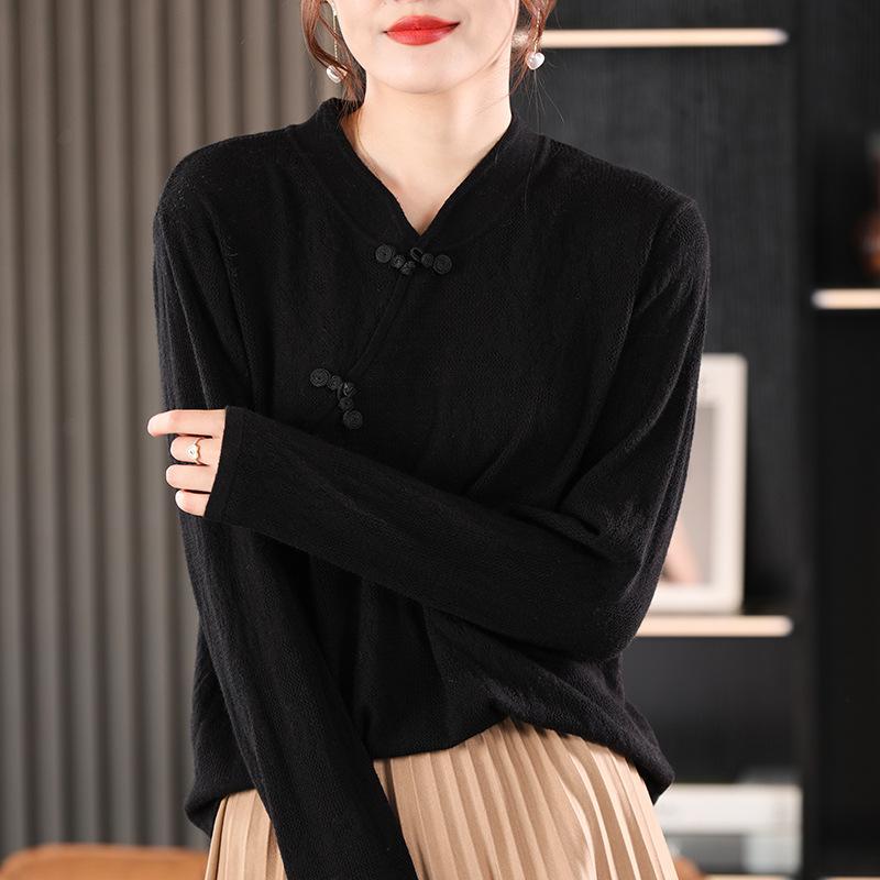 

New medium and retro buckle sweater women s diagonal placket stand-up collar solid color temperament bottoming knitted sweater women XXL