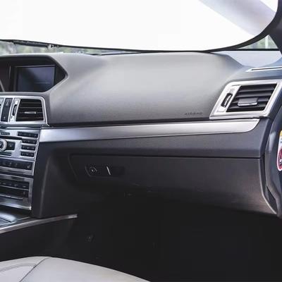 Bandes de Garniture Panneau de Console Style Voiture Pour Mercedes Benz Classe E Coupé W207 C207 2009-2015 Décoration de Commande Centrale Intérieure