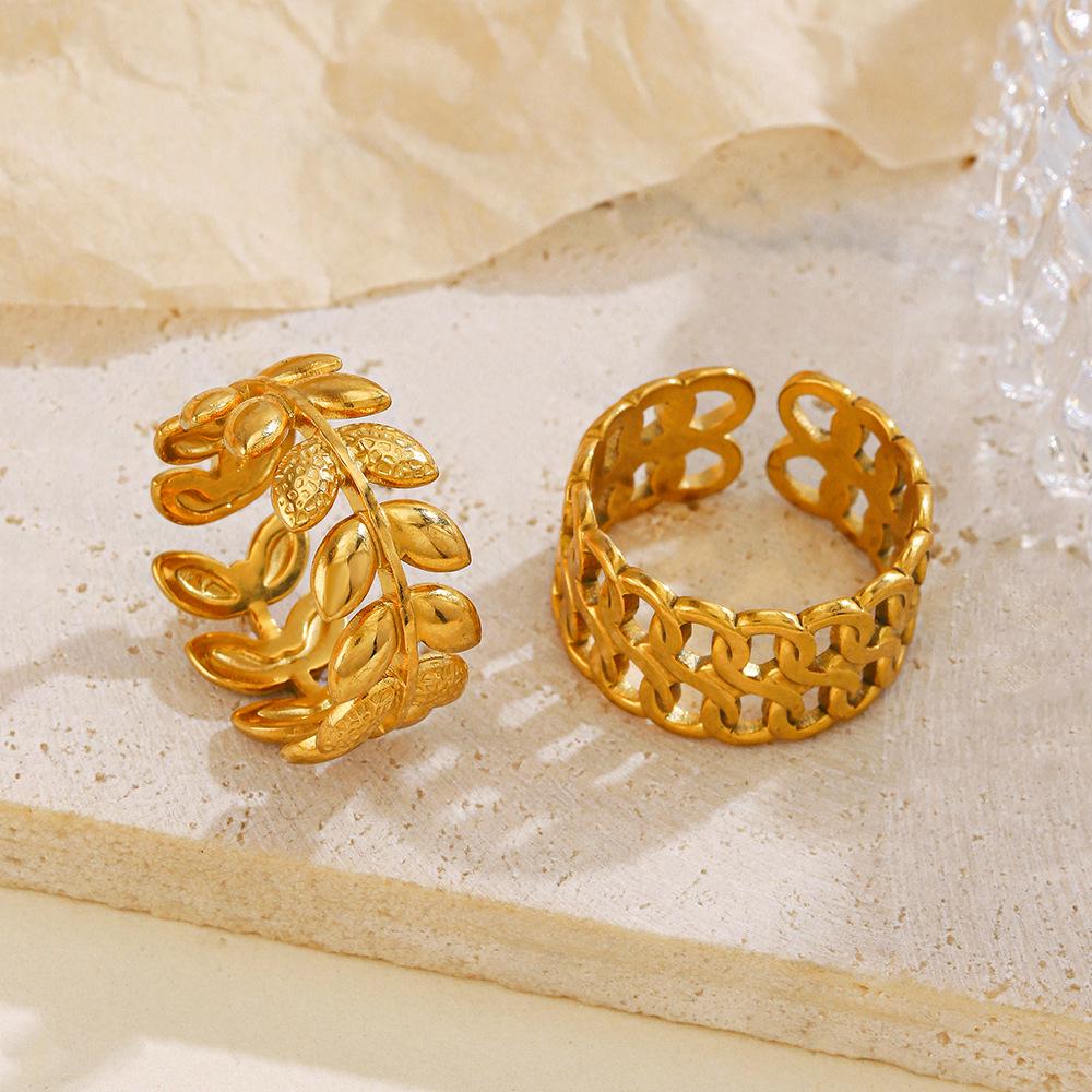 European & American Fashion Stainless Steel Heart-Shaped Geometric Ring - French Retro Style