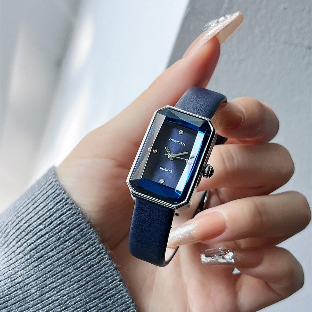 Luxury Diamond Inlaid Elegant Cut Women Watch Rectangular Simple Design Quartz Movement Ladies Leather Band Classic Wristwatch
