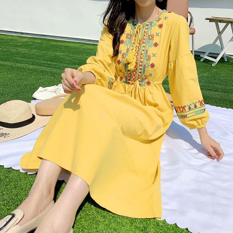 Ethnic Wind Long Dress Embroidered Cotton and Linen White Long Dress Beach Vacation Dresses for Women