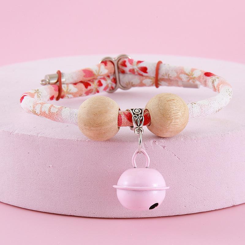 Camphor Wood Pet Collar with Insect Repellent & Flea Prevention for Cats and Dogs