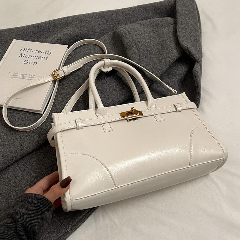 Large-capacity Bag Women's Autumn and Winter Versatile 2025 New Simple Shoulder Messenger Bag Portable Commuter Child and Mother Tote Bag