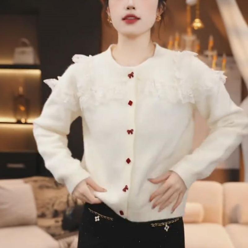 Stylish Lace Patchwork Sweater: 2025 Autumn/Winter Women's Knitted Cardigan