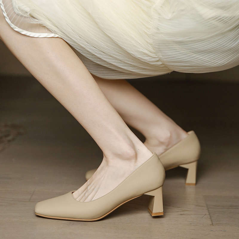 Square Head High Heels Women's Thick Heel Nude Commuter Style Professional Simple Soft Leather Shoes Medium Heel Single Shoes Women