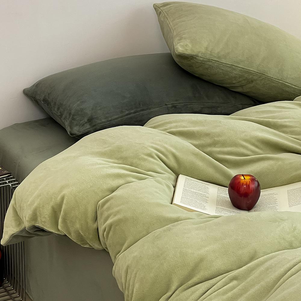 Thickened Milk Fleece Four-Piece Set, Warm Coral Fleece Bed Sheet Quilt Cover, Fleece Bedding Three-Piece Set
