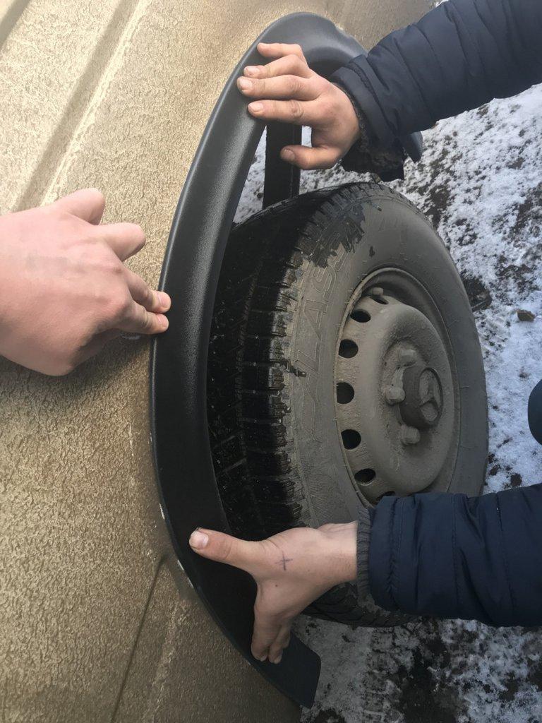 Căptușeli de arc (6 buc, negru) pentru Mercedes Sprinter W901/902/903/904/905 1995-2006