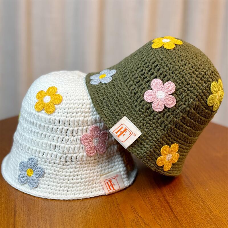 Korean Version of Small Fresh Handmade Flower Knitted Woolen Hat for Women In Autumn and Winter Versatile Face Showing Small Fisherman Hat