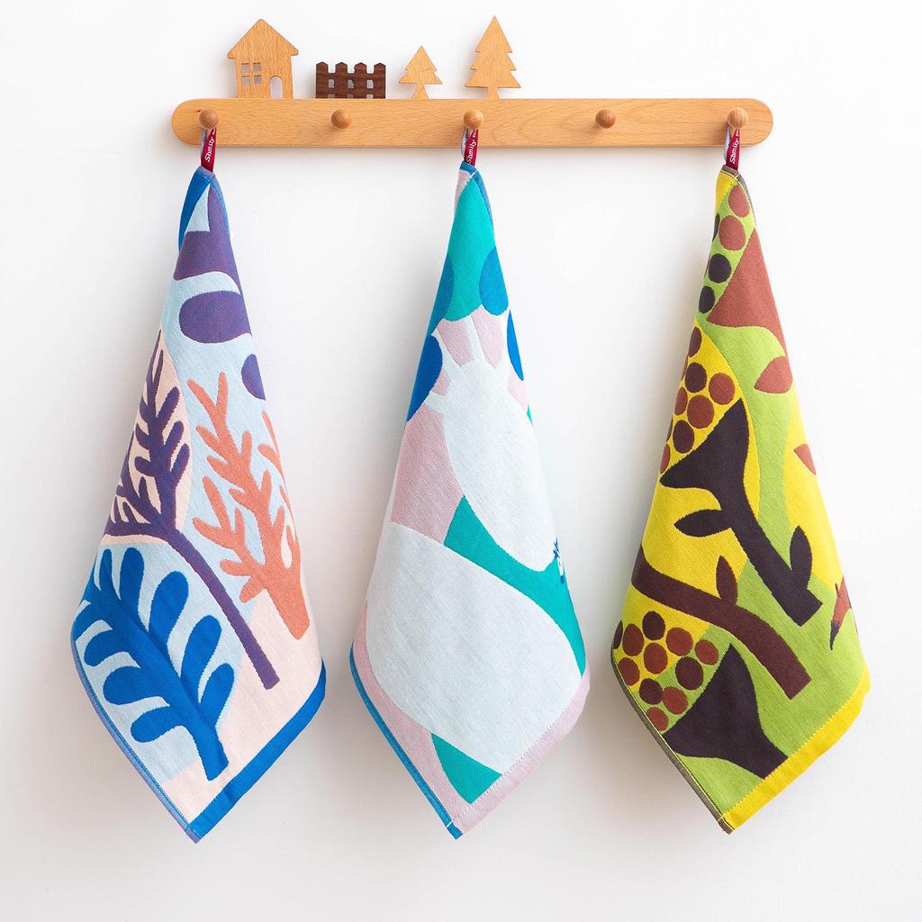 Enlarged Soft 3-Piece Cartoon Cotton Gauze Towel Set, 4-Layer, with Hanging Rope, for Baby and Child Face Washing