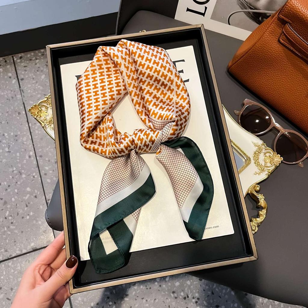 Korean Internet celebrity versatile fashion floral 71 simulation silk square scarf scarf high-end polka dot neck silk scarf