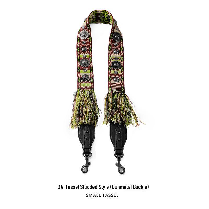 

F-21 Широкий холщовый ремень кроссбоди с коровьей кожей, кисточками и заклепками