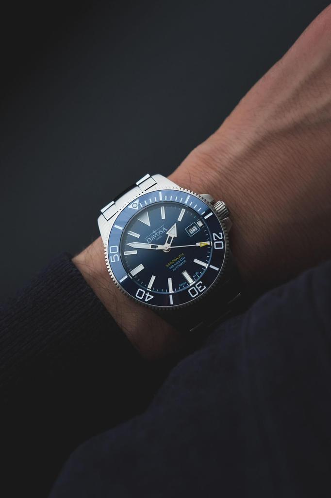 Davosa Argonautic 39 Automatic 20 ATM Water Swiss-Made Watch, Resistant, Silver, 161.532.40