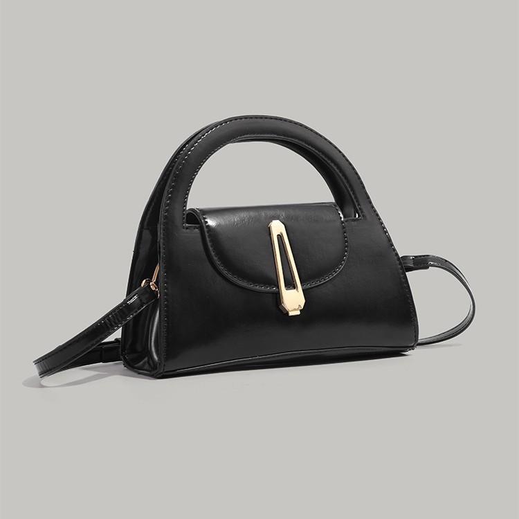 Niche Design Saddle Bag 2024 New Retro Simple Handbag Fashion Versatile Shoulder Bag Crossbody Bag for Women Trendy