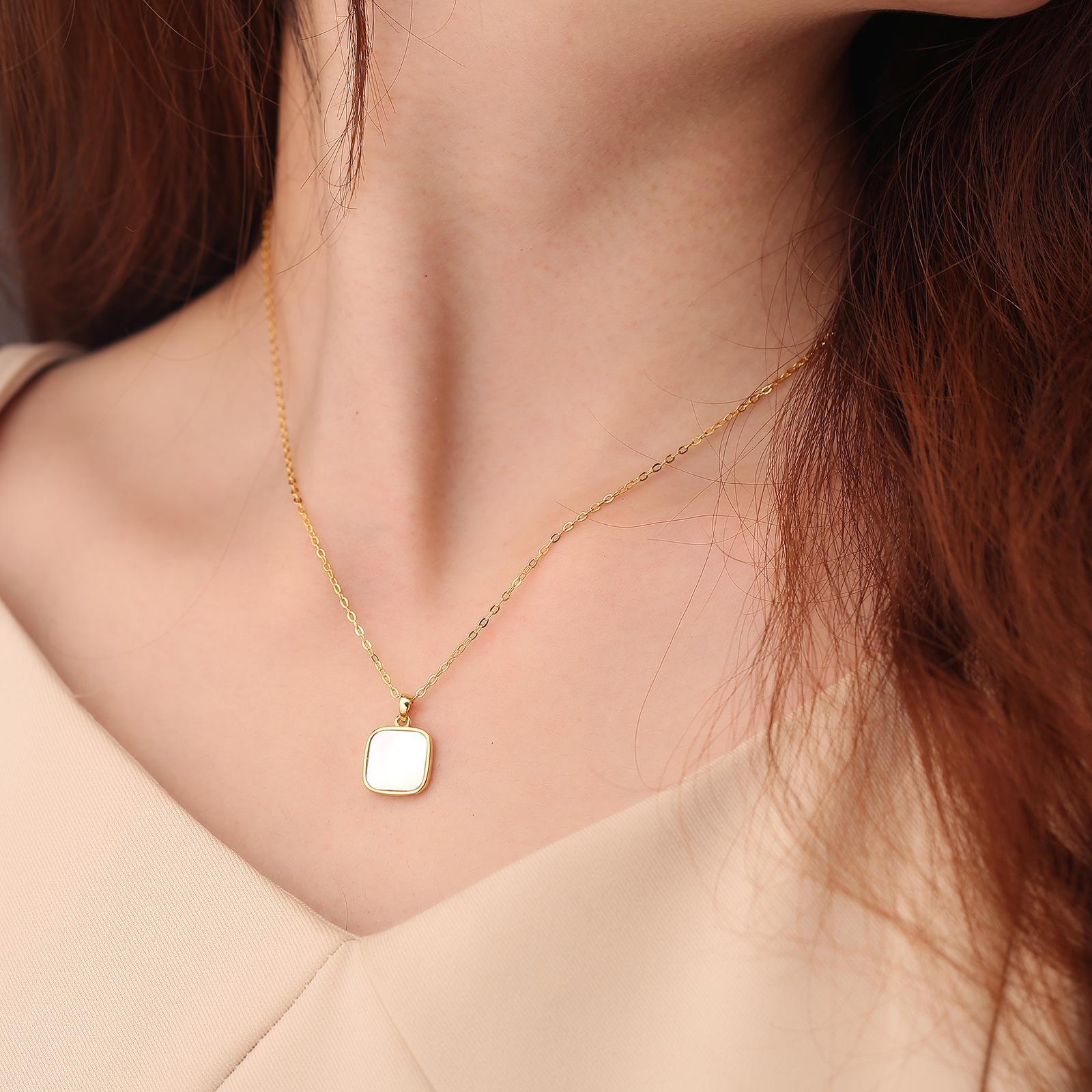 

Ожерелье из черного квадрата из стерлингового серебра 925 пробы с подвеской из агата и белой ракушки — шикарный и элегантный дизайн white mother-of-pearl pendant золотой