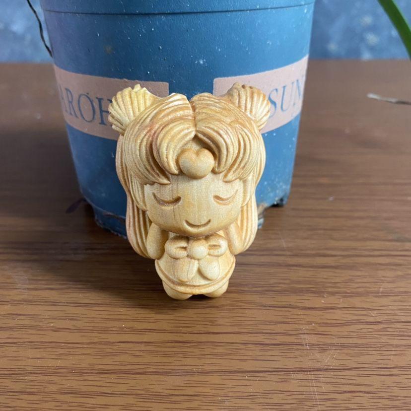 Cypress Wood Carved Angel Girl Ornament – Shui Bingyue Desktop Creative Figure