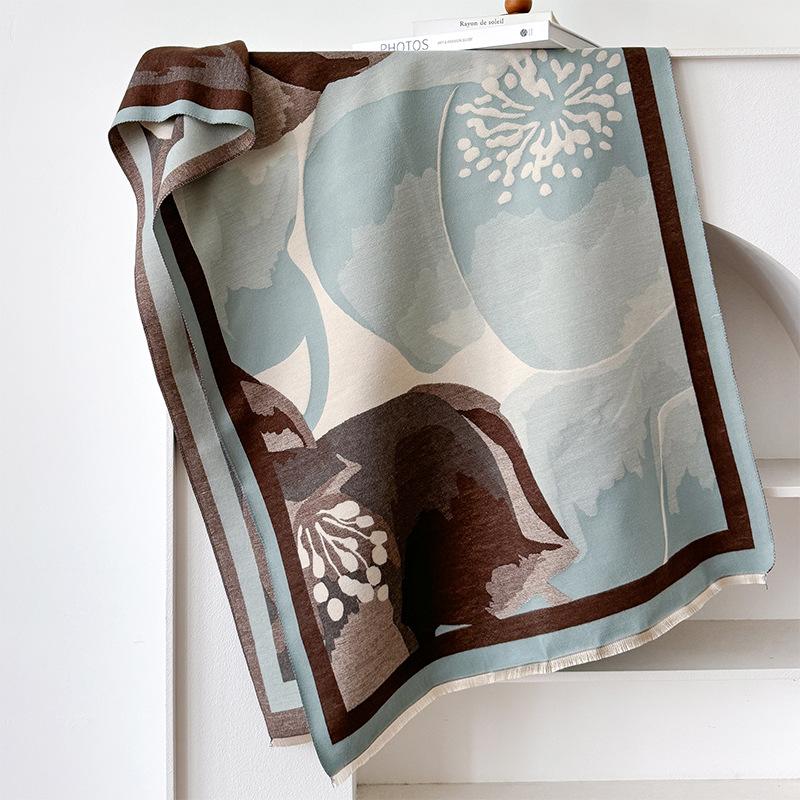 Niche Simple Style Warm Thickened Scarf Women'S Winter Advanced Sense Large Shawl Student Scarf Women