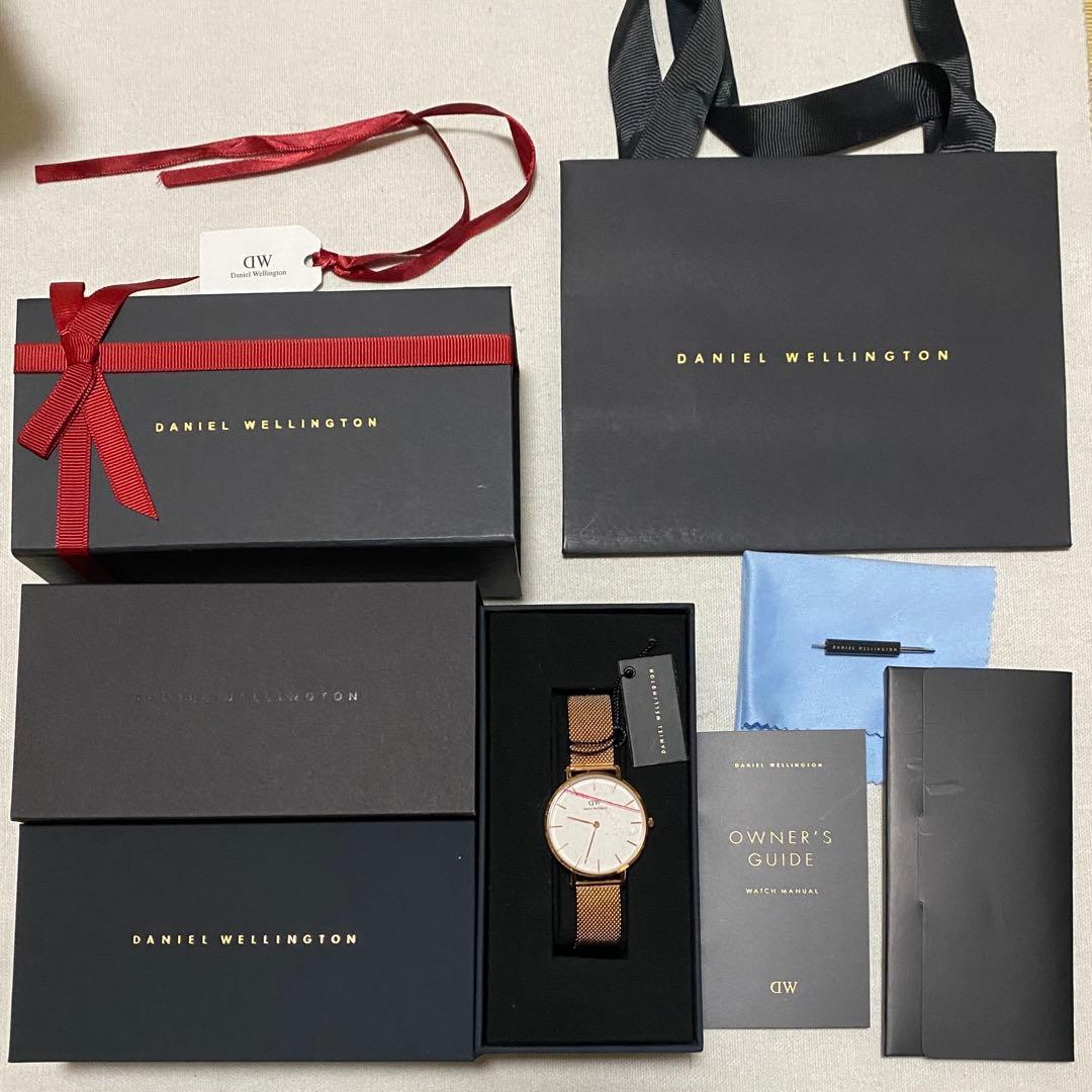 Подержанные часы Daniel Wellington Classic Petite