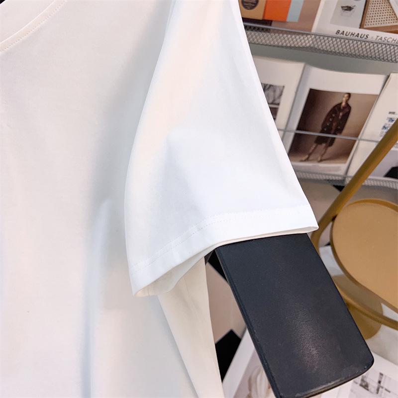Plus Size Loose Mid-Length V-Neck Short-Sleeve T-Shirt for Women (Sizes 200/300/350 Jin) - Style 7103