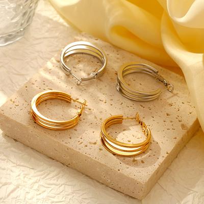 Europäische und amerikanische Mode Runde Mehrschichtige Linie Flache Edelstahl-Ohrringe Damen Retro-Stil Trend Galvanisierte 18K-Ohrringe