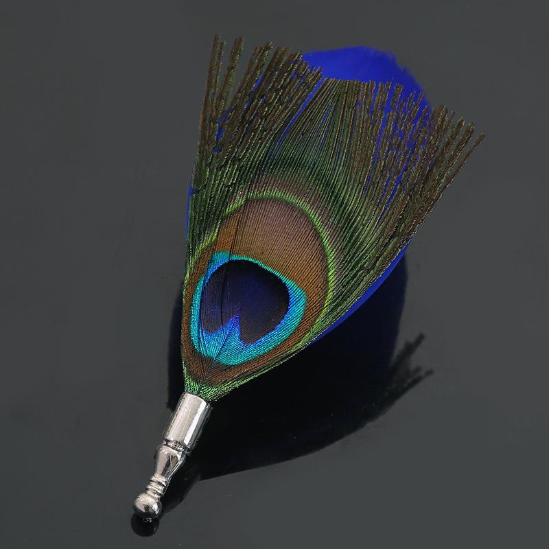 1-Piece Men's Colorful Faux Feather Gothic Retro Brooch