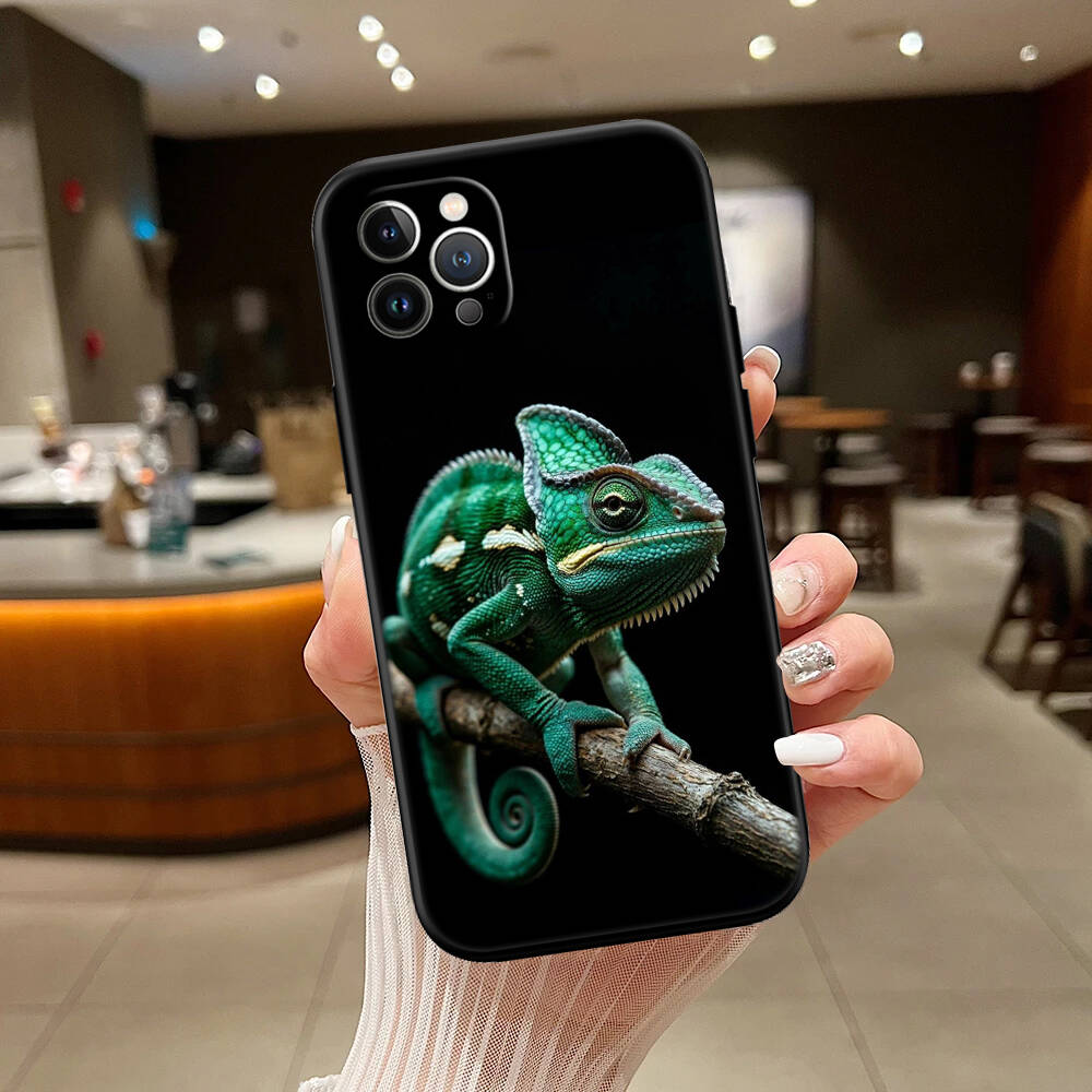 Chameleon New Phone Case for iPhone 6 6s 7 8 11 12 13 14 15 16 17 16E XS Pro Max XR X SE Air