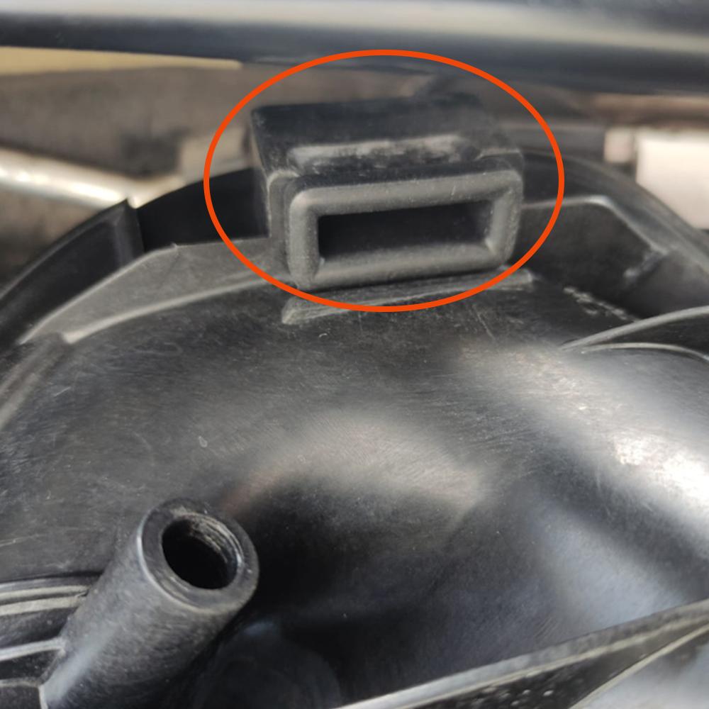 1Pc Car Engine Upper Radiator Mounts Rubber Pad 17111712911 17201719414 For BMW E32 E34 E38 E39 Black