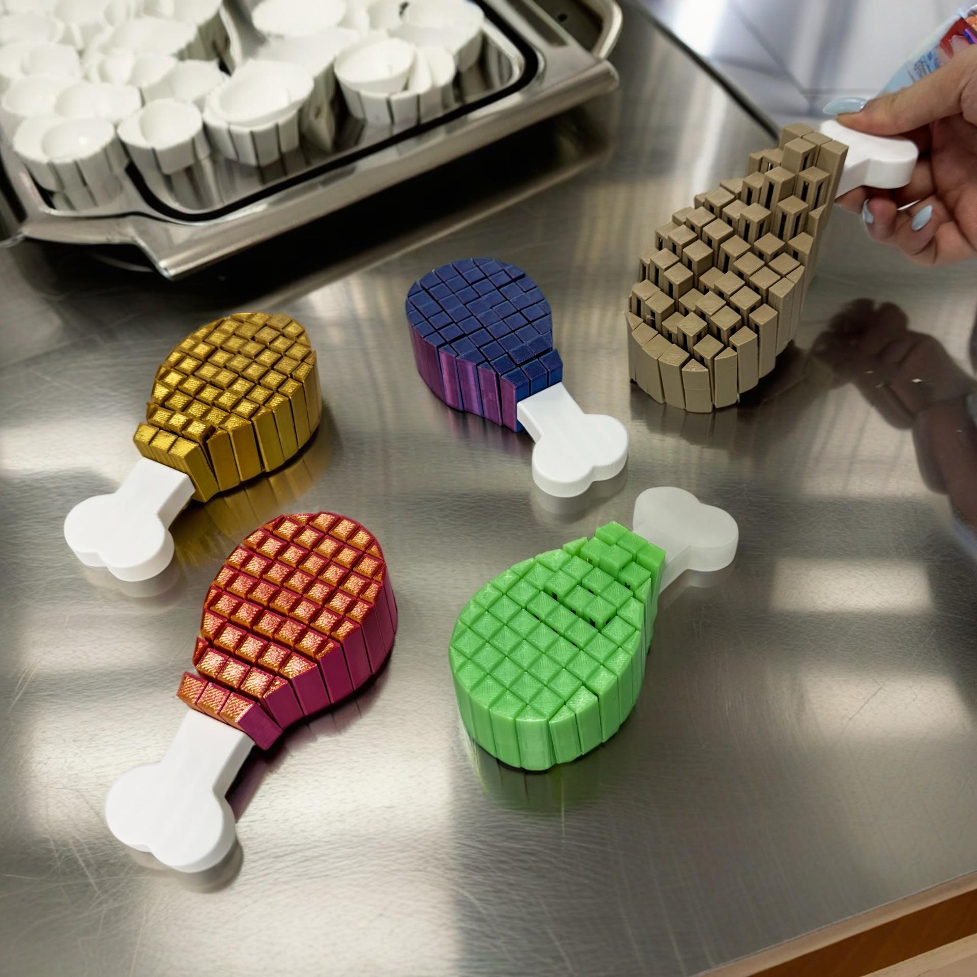 

3D Printed Chicken Leg Stress Relief Toy - Creative and Trendy Ornament 12 x 5.5 x 3.4 cm