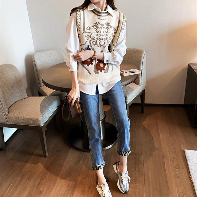 Retro Embroidered Style Knitted Vest Women's Round Neck Knitted Pullover Sleeveless Top Thin Sweater Commuting Casual Autumn