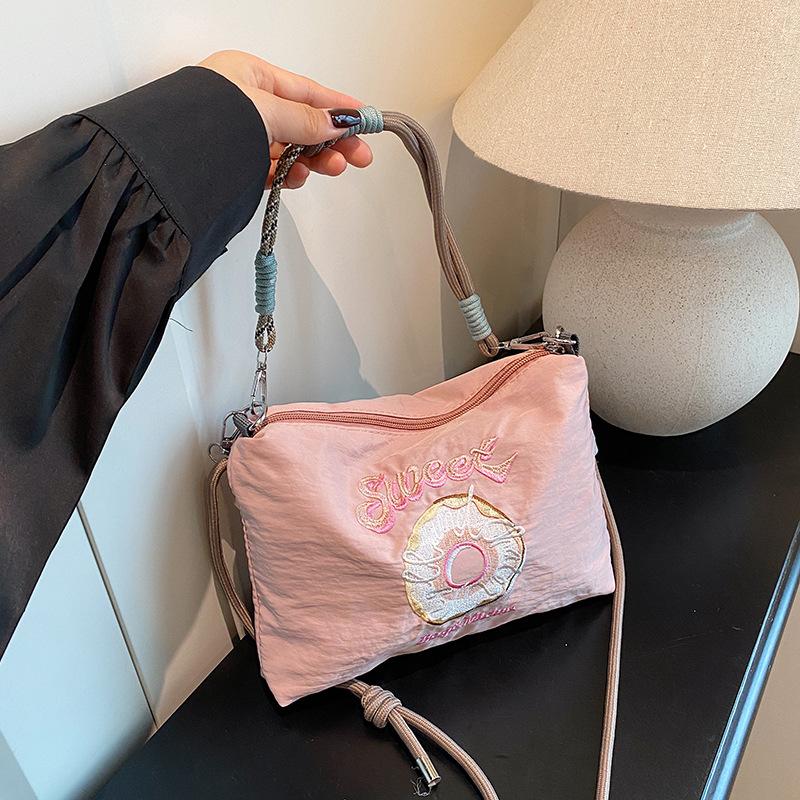 

Холщовая сумка женская большой вместимости студенческая 2025 лето новая женская сумка модная и повседневная простая маленькая квадратная сумка розовый