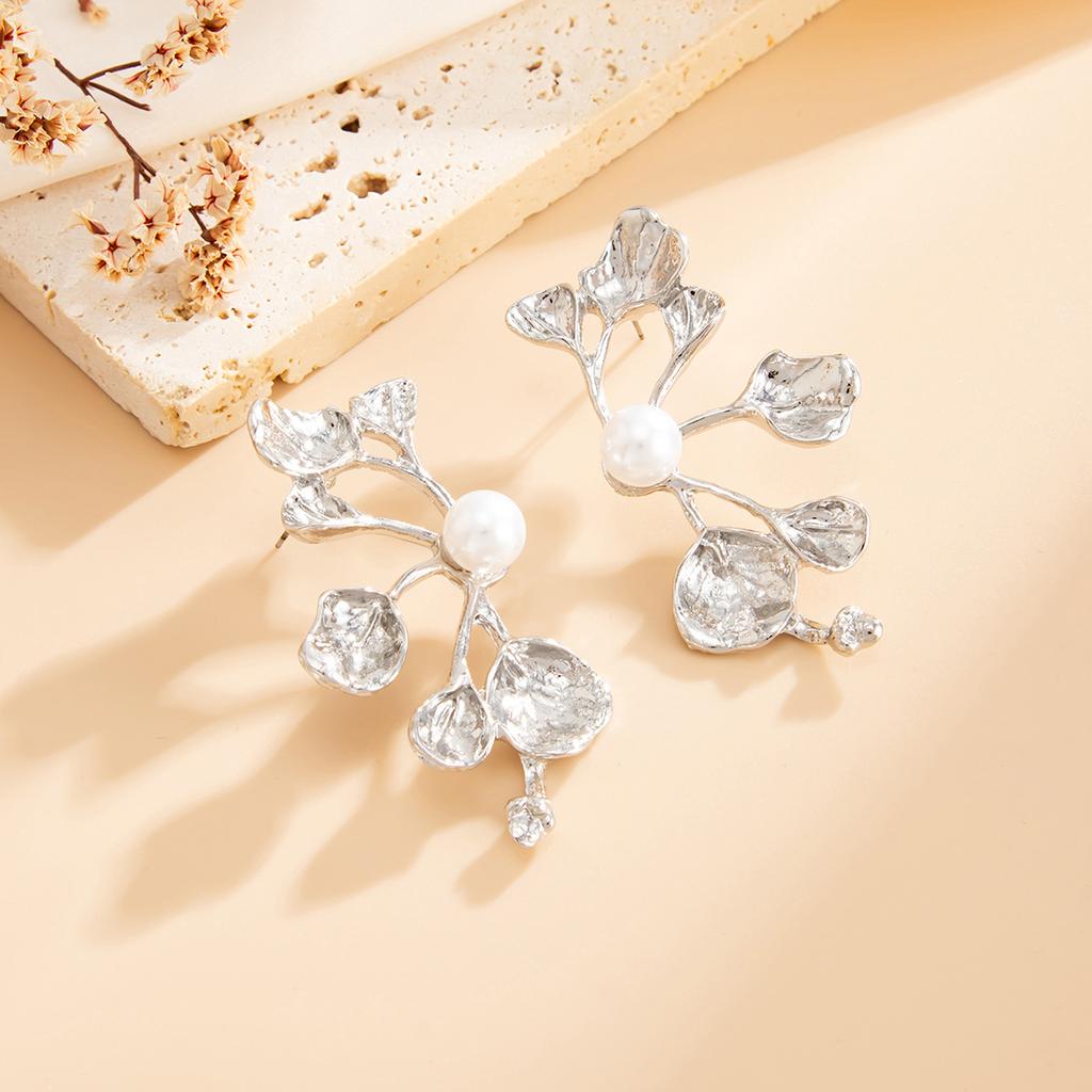 Design Wind Metal Leaf Stud Earrings Women, Fashion Imitation Pearl Flower Earrings Earrings