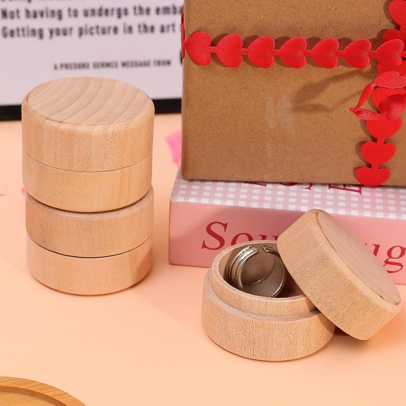 1/8x Mini kulatá dřevěná krabička Krabička na snubní prsteny Šperky Brikety Dřevěný úložný kontejner Pouzdro DIY Vaše jména a datum Kontejner na prsteny