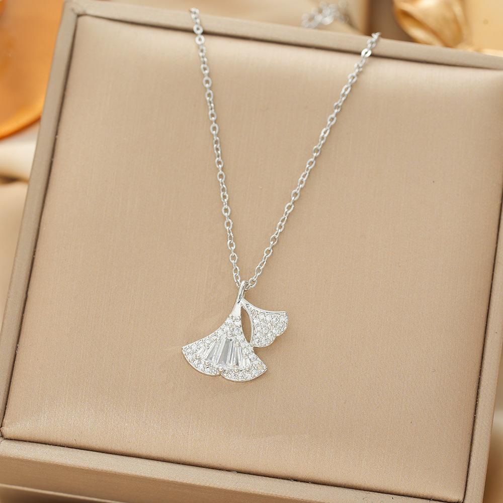 Japan and South Korea Simple Popular Wind Titanium Steel Necklace Female Niche Exquisite Internet Celebrity Zircon Clavicle Chain High-end Jewelry