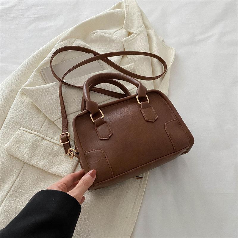 

Персонализированная женская сумка через плечо, новая модная простая сумка, повседневная корейская маленькая квадратная сумка, ретро-сумка через плечо