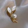2024 Women's High-Grade Anti-Exposure Brooch: Stylish, Niche Design Clothes Pin.