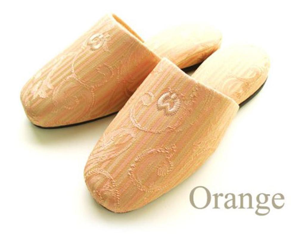 This authentic Mirashon Gelata slippers is inspected before This basic set is perfect for business or for unexpected guests at home or in a model