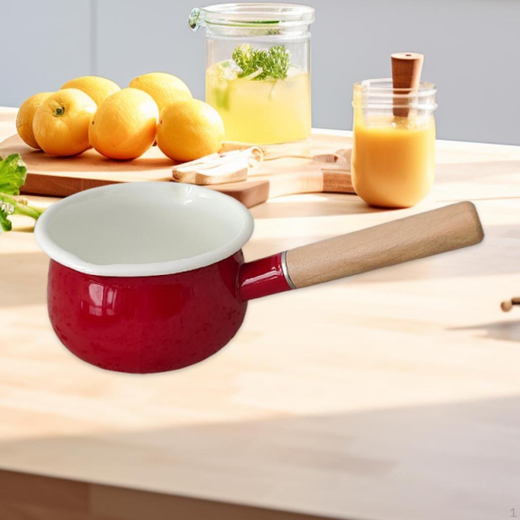 Kompakter Milcherhitzer mit Ausguss zum Kochen und Schmelzen von Butter