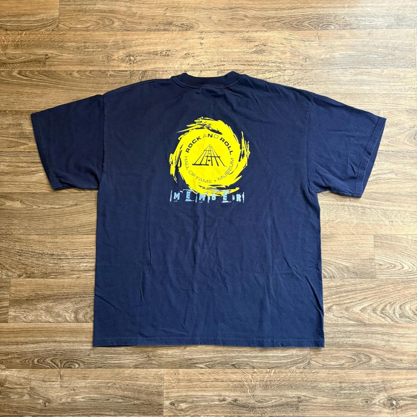 

Y2K / Vintage Rock & Roll Hall of Fame Cleveland Member Graphic T Shirt XL Navy XL