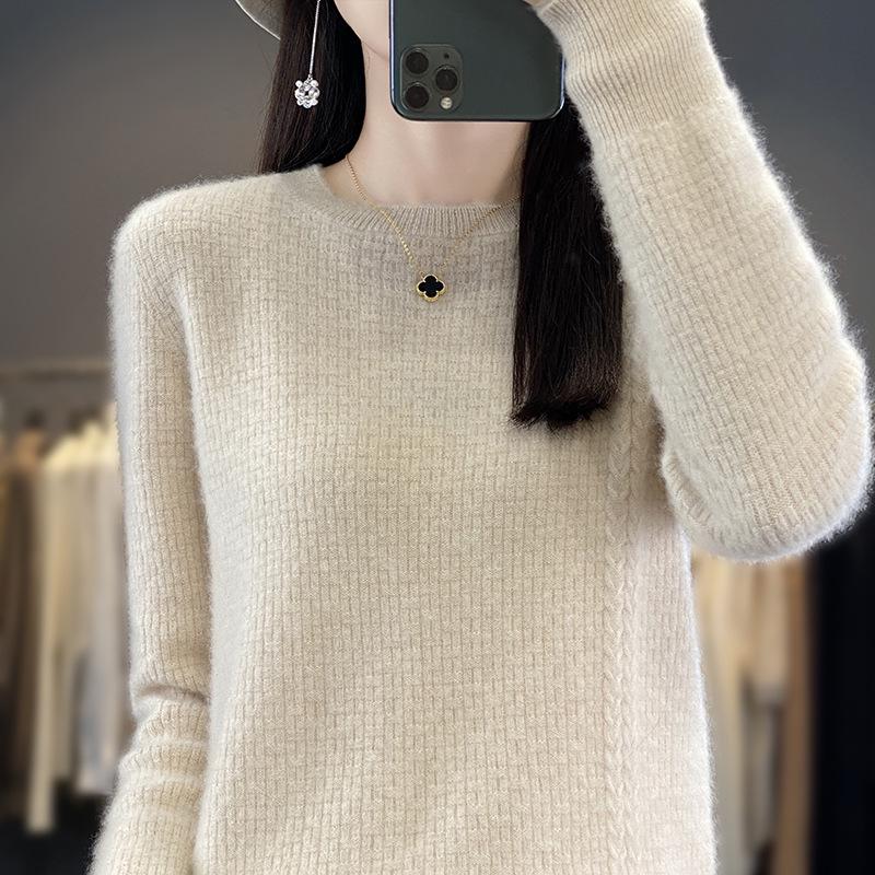 Women's Soft Wool Round Neck Sweater - 100% Pure Wool, Long Sleeve, Fluffy Knit, Autumn/Winter 2023