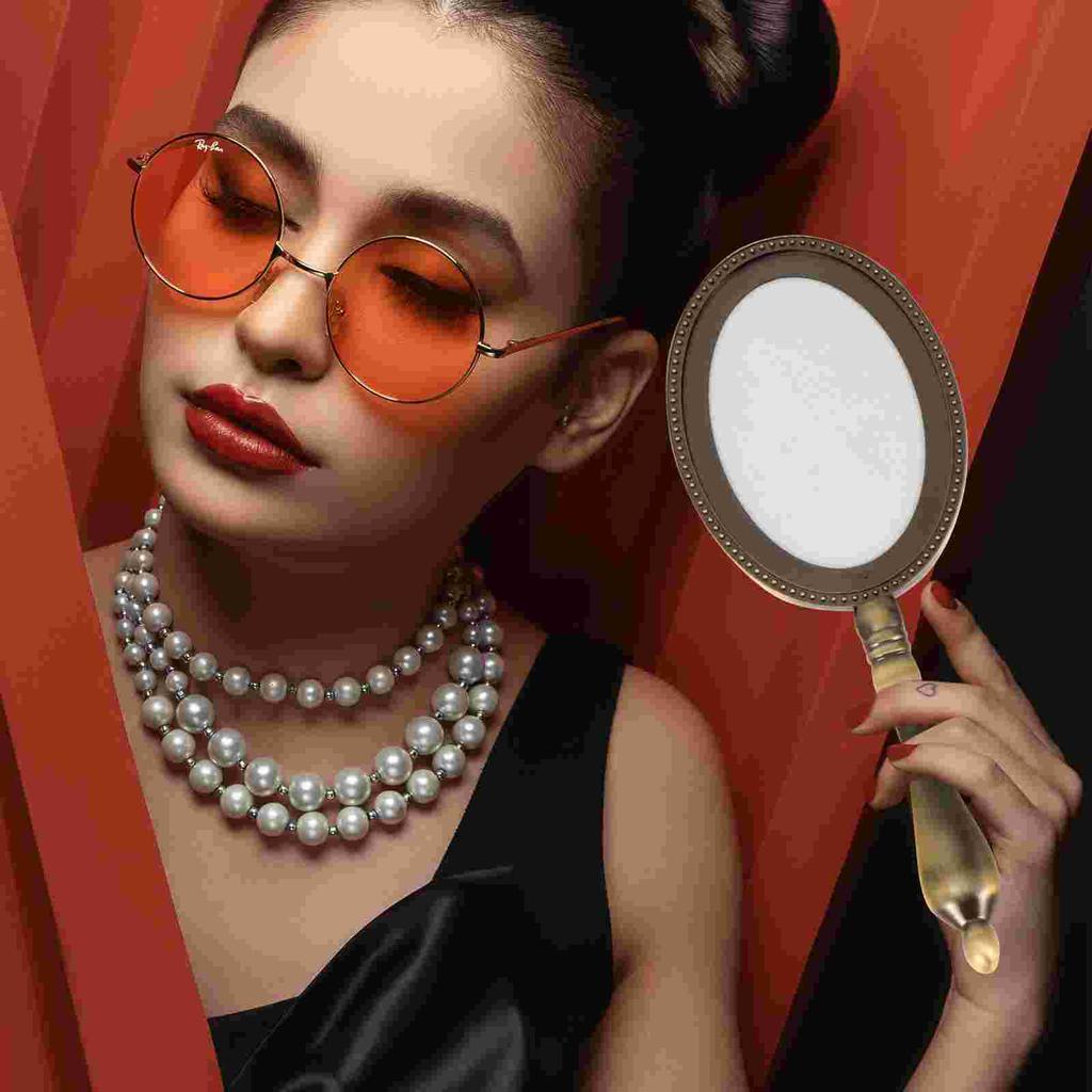 Handheld Mirror With Handle Compact Makeup Mirrors Retro Travel Beauty Accessories Durable Lightweight Ladies Gift