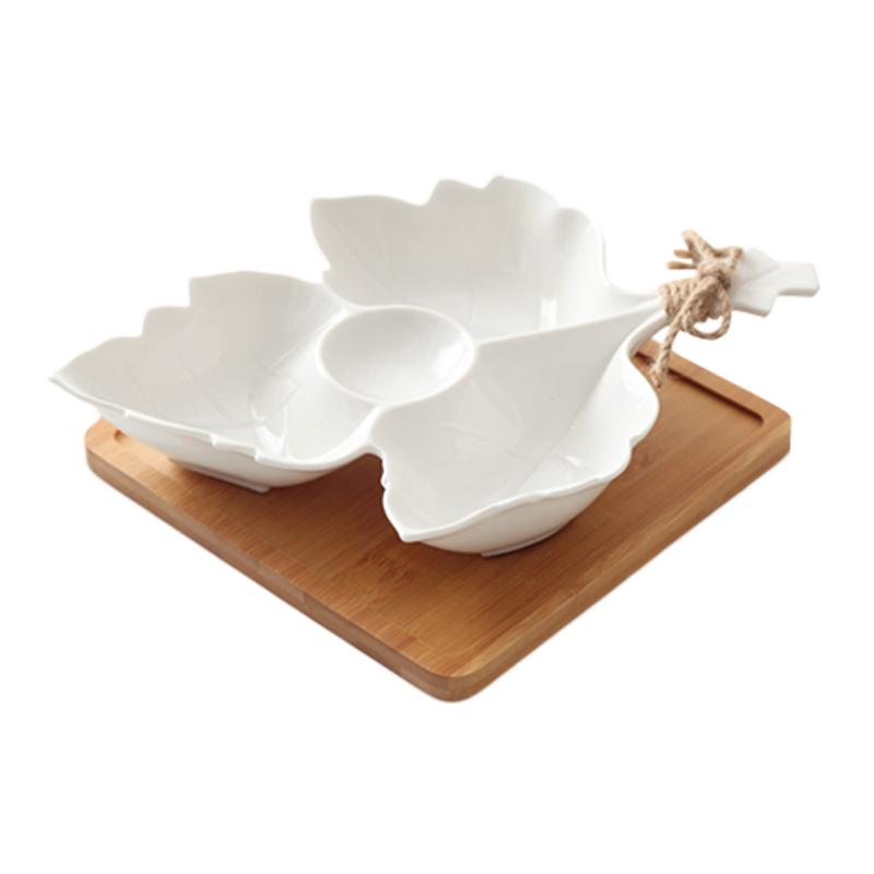 Weißer Keramikteller Ahornblattteller mit Holzpalette Snacks Trockenobstteller Snackplatte Home Obstschale Süßigkeitenteller